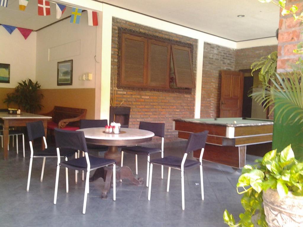 Kedin'S Inn Семіньяк Екстер'єр фото